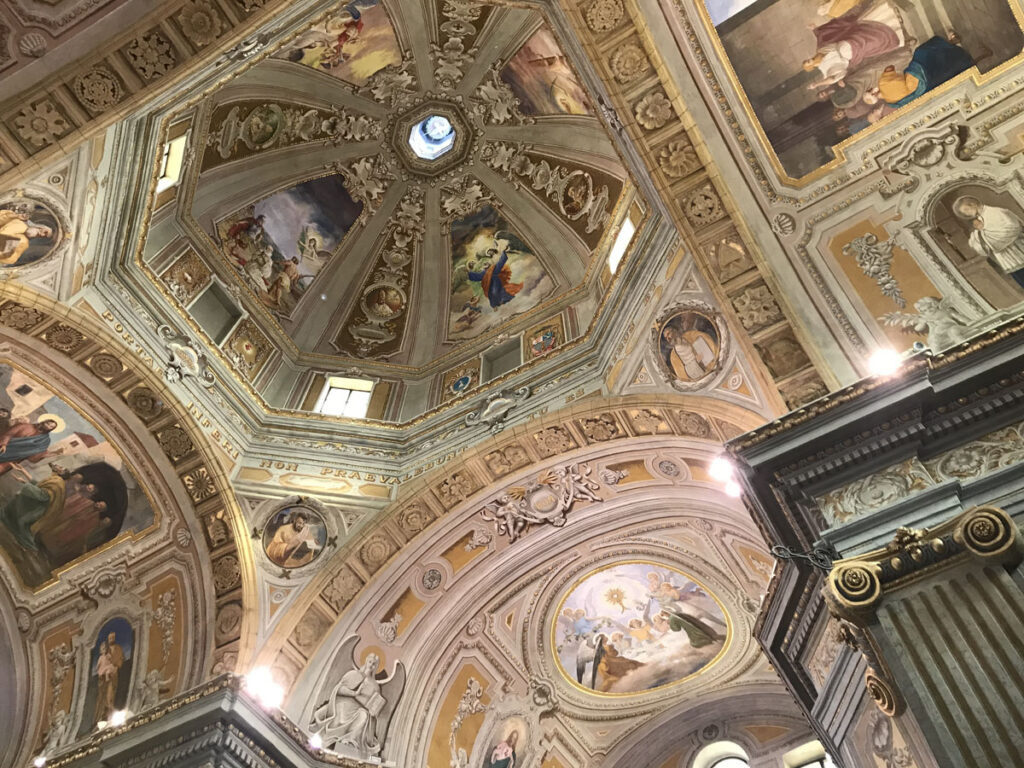 ars-lucis-cattedrale-dei-santi-pietro-e-paolo-ales-illuminotecnica-1