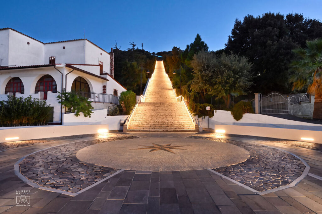 Ars Lucis sviluppa progetti illuminotecnici integrati per l'architettura e i beni culturali, affiancando amministrazioni e progettisti nella valorizzazione del patrimonio urbano.